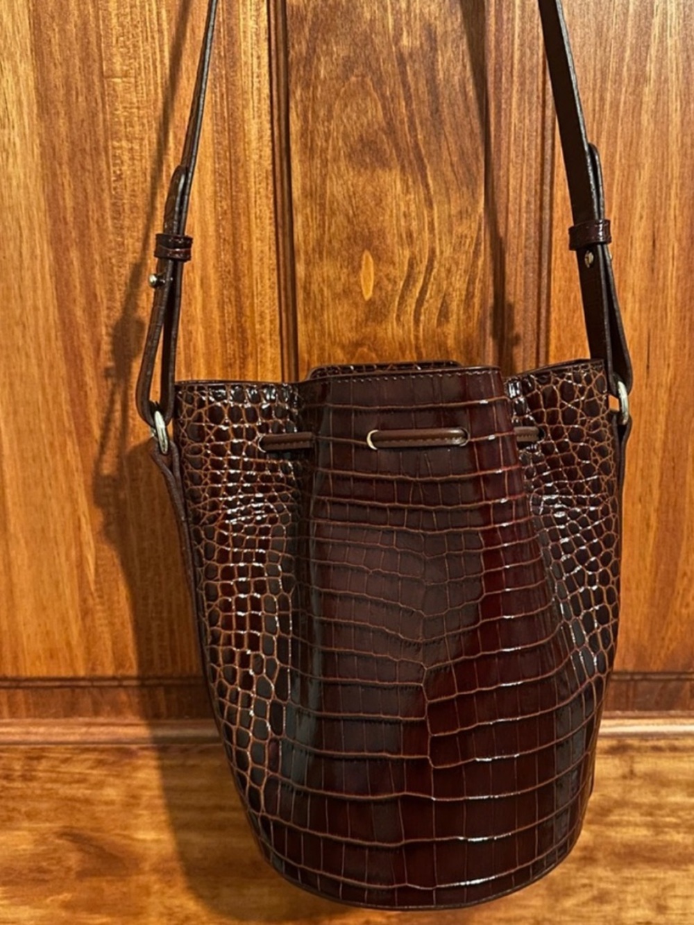 Sezane Burgundy Croc-Embossed Drawstring Shoulder Bag - Picture 3 of 3